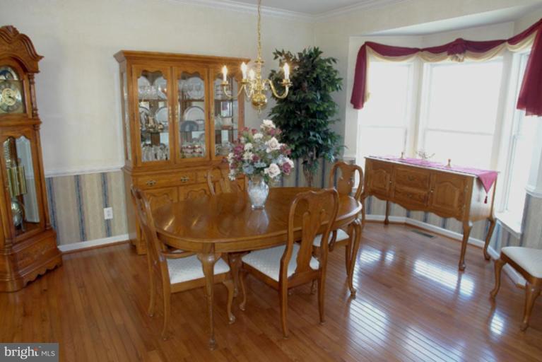 14452 Clubhouse Road Gainesville, VA 20155 - Photo 2 of 16 Dining Room