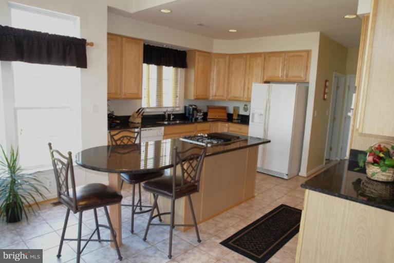 14452 Clubhouse Road Gainesville, VA 20155 - Photo 4 of 16 Kitchen