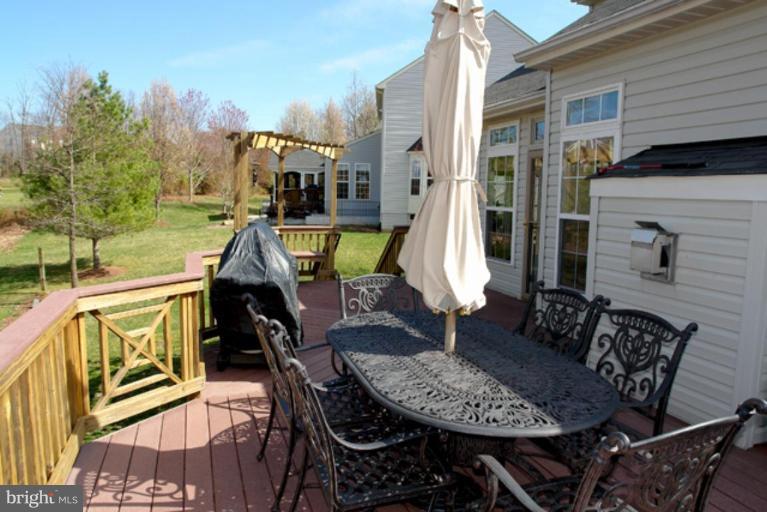 14452 Clubhouse Road Gainesville, VA 20155 - Photo 9 of 16 Deck