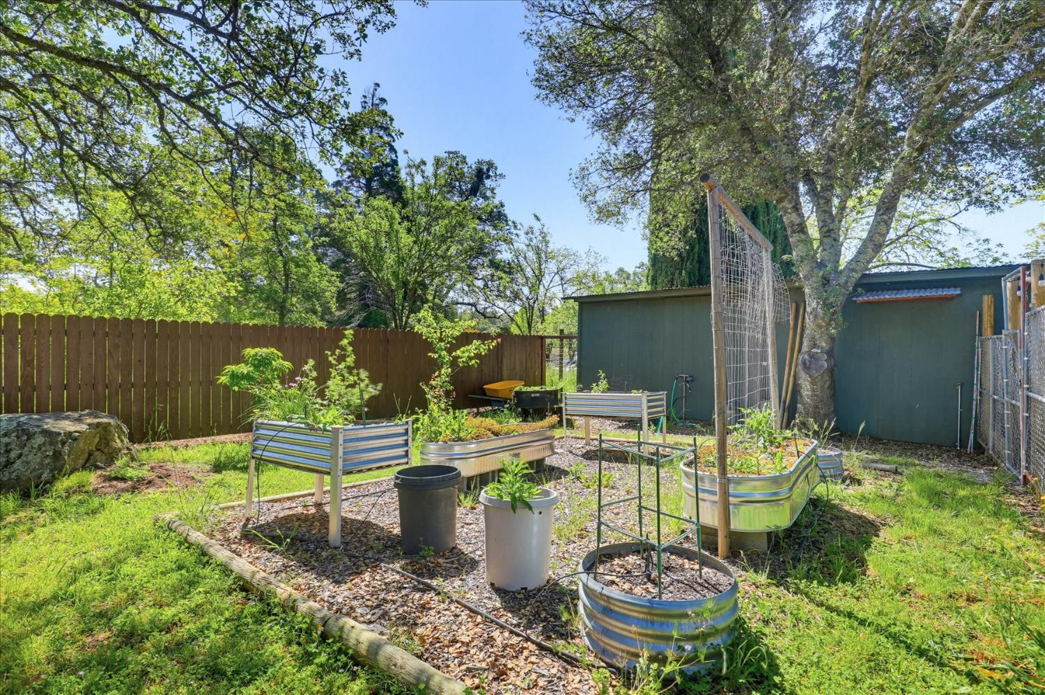 15301 Indian Springs Road Penn Valley, CA 95946 - Photo 41 of 99 Main House Garden