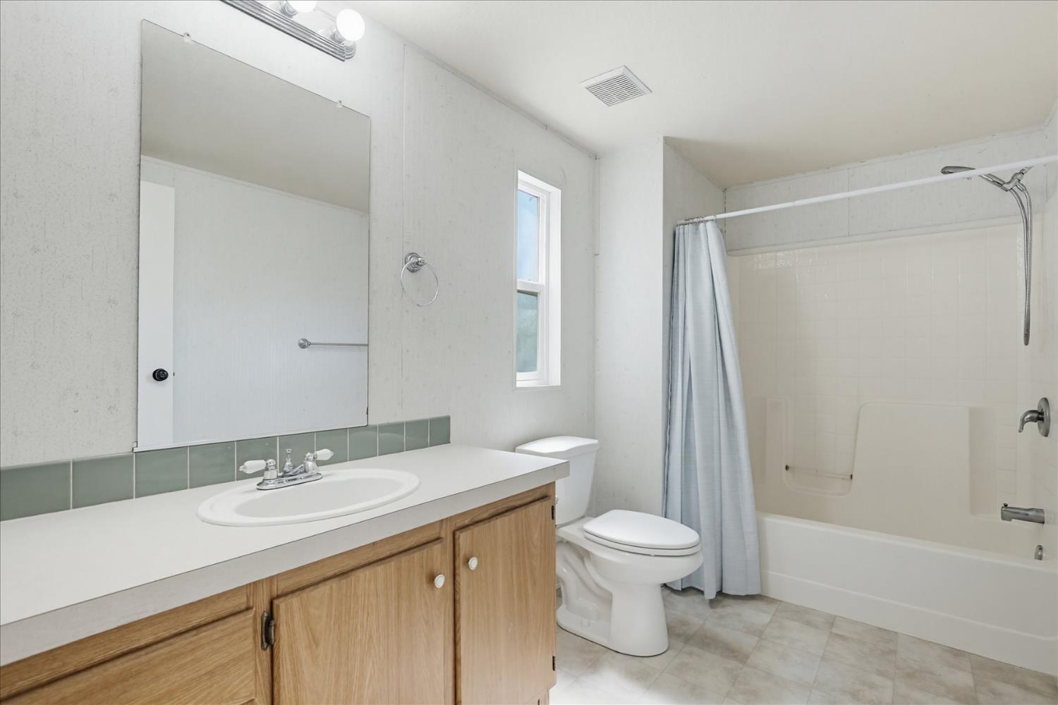 15301 Indian Springs Road Penn Valley, CA 95946 - Photo 62 of 99 ADU Primary Bath