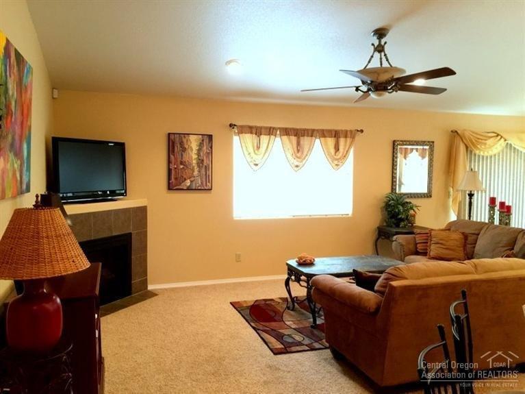 55739 Swan Road Bend, OR 97707 - Photo 10 of 25 View of great room from entry.
