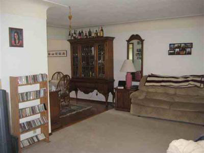 9109 South Bancroft Road Bancroft, MI 48414 - Photo 5 of 11 20213366-4.JPG