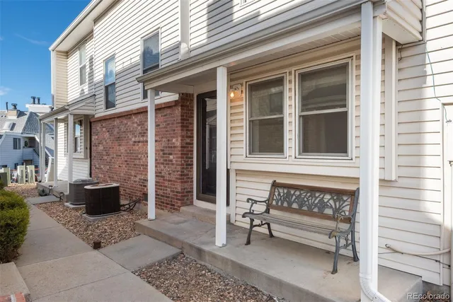 $260,000 | 961 South Pitkin Court, Aurora, CO 80017