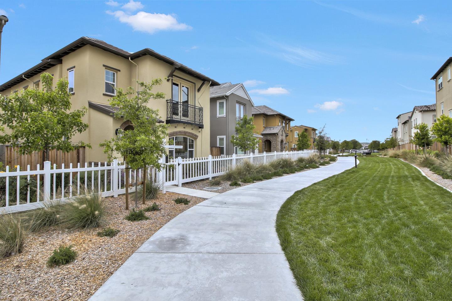 3002 Sonsilla Lane San Ramon, CA 94582 - Photo 2 of 38 Gallery Image 2