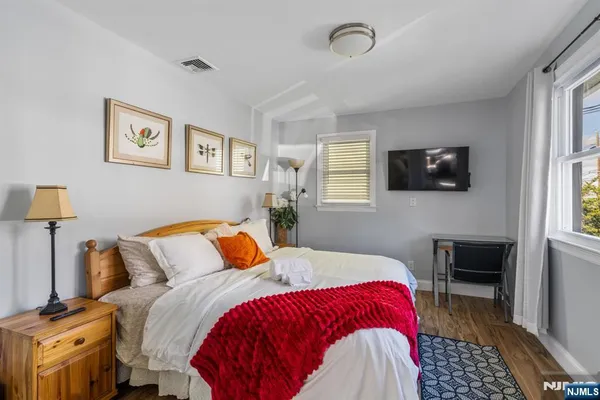 $3,450 | 401 A Essex Street, Hackensack, NJ 07601