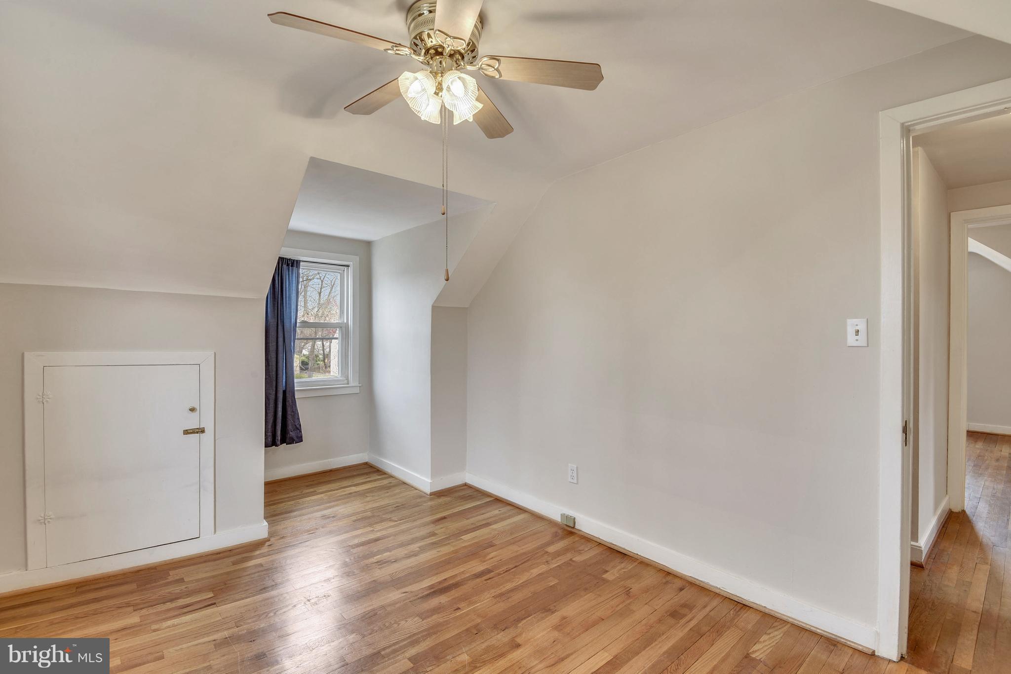 3522 Nimitz Road Kensington, MD 20895 - Photo 21 of 30 Bedroom with high ceilings