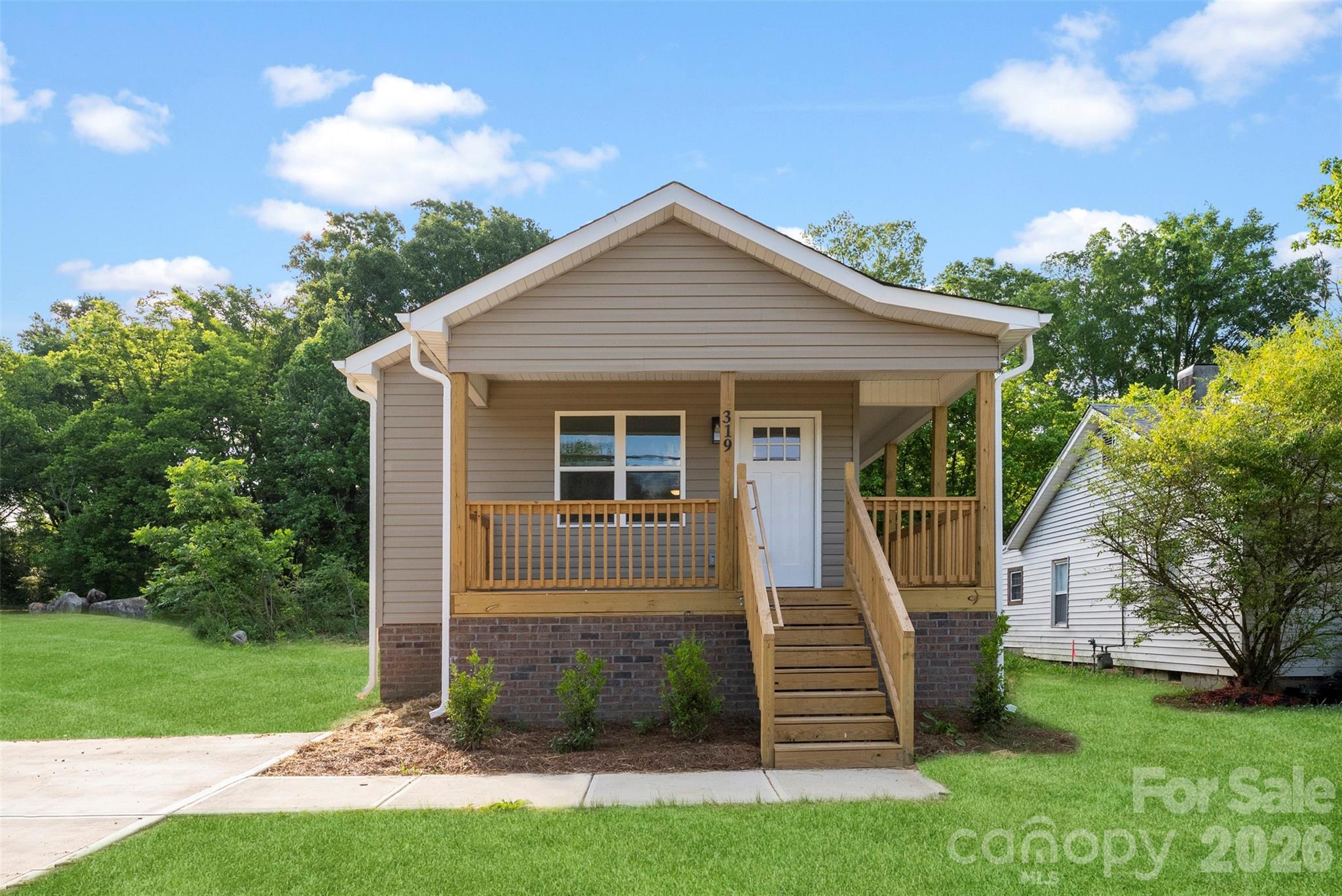 319 South Workman Street Rock Hill, SC 29730 - Photo 1 of 32