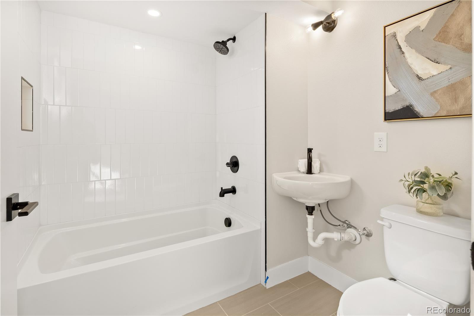 1465 Locust Street Denver, CO 80220 - Photo 3 of 31