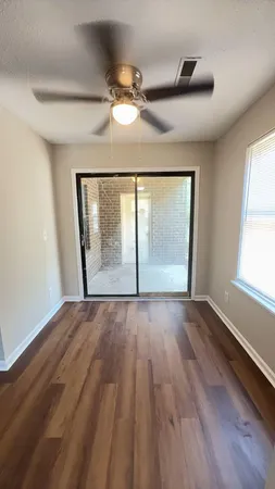 $1,250 | 152 Dorchester Manor Boulevard, Unit B, North Charleston, SC 29420