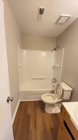 $1,250 | 152 Dorchester Manor Boulevard, Unit B, North Charleston, SC 29420