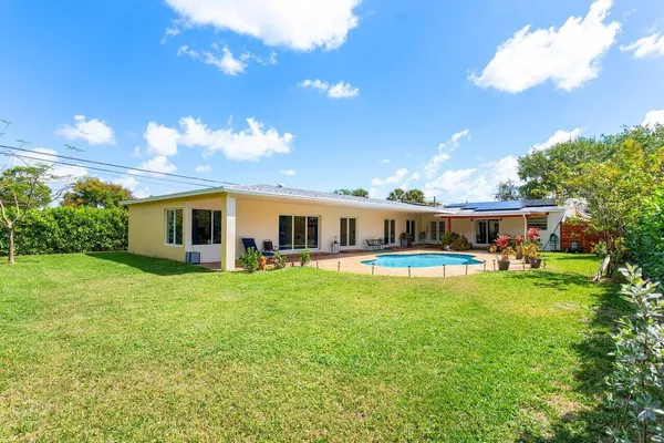 $2,700,000 | 1650 Northeast 3rd Avenue, Delray Beach, FL 33444