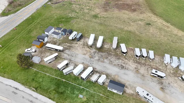 77 East Wall, Warren, IN 46792