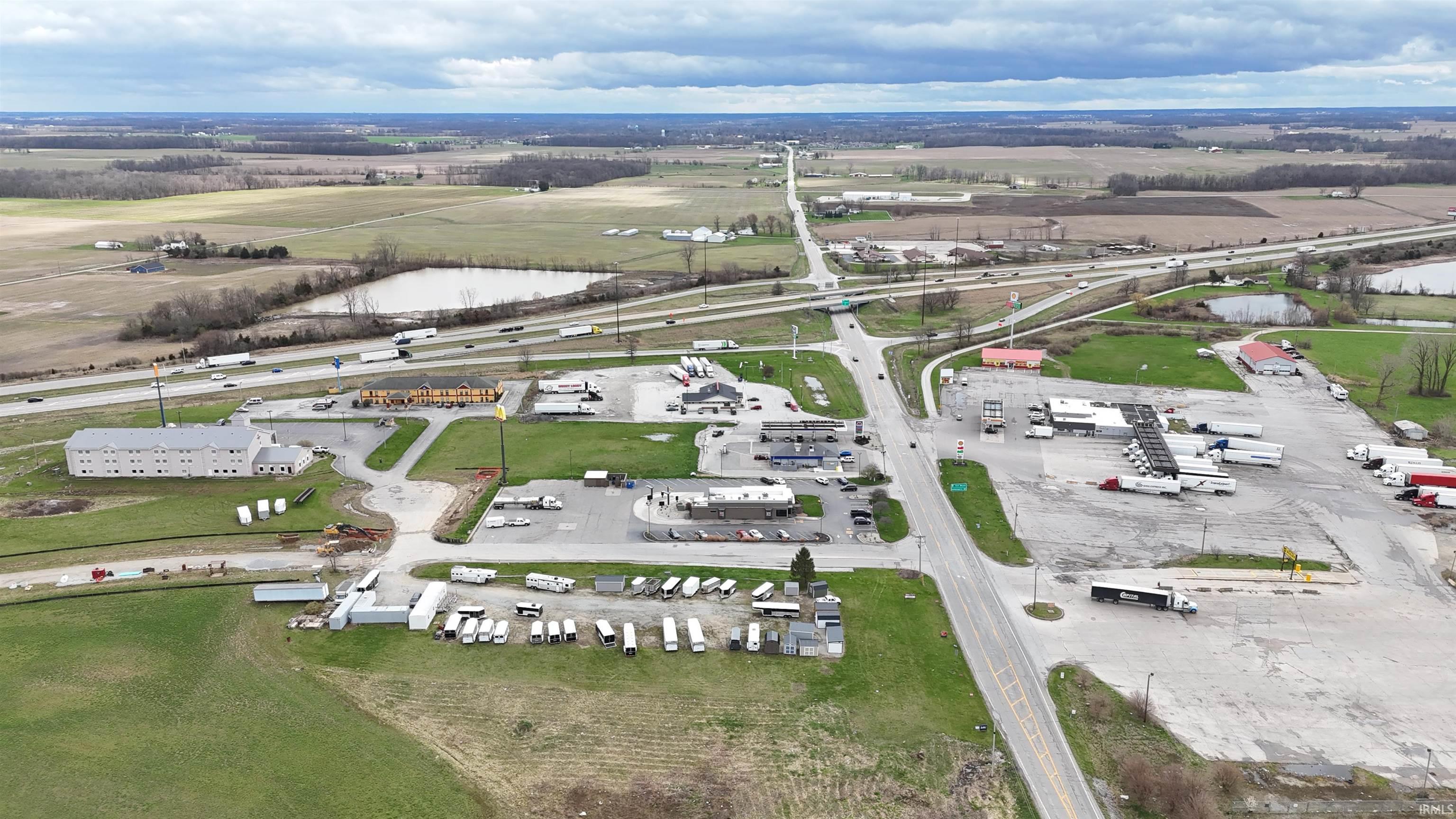 77 East Wall Warren, IN 46792 - Photo 3 of 22