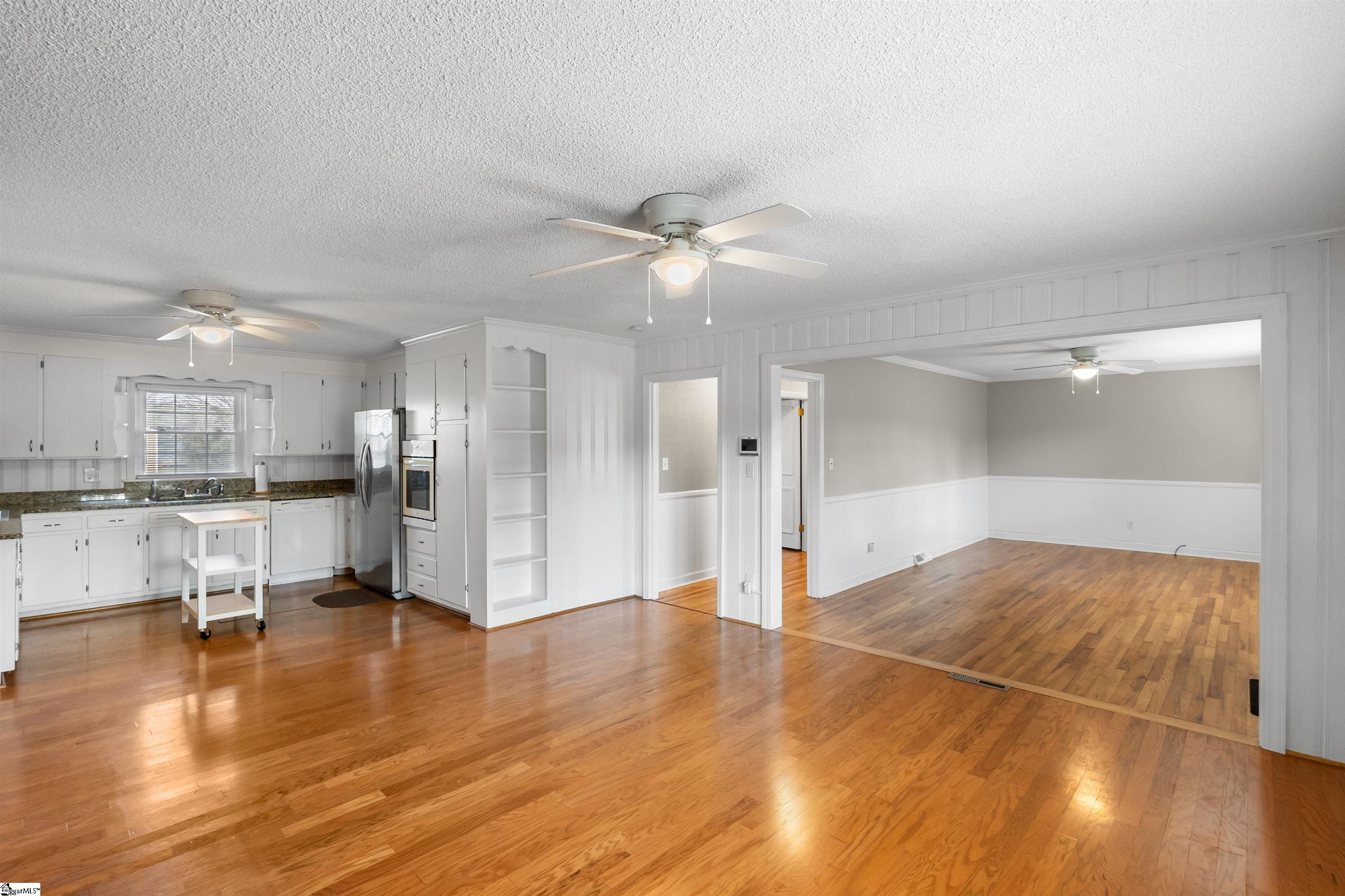 113 Buddy Avenue Greer, SC 29651 - Photo 3 of 33