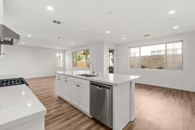 $3,575 | 3915 East Fincastle Street, Ontario, CA 91761