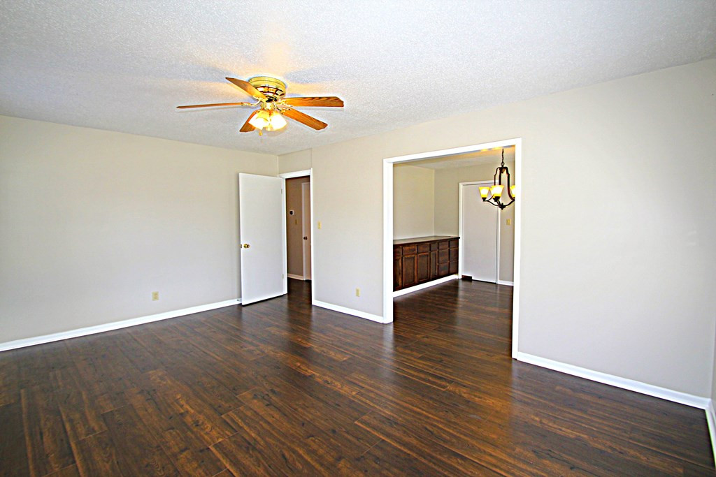 1738 Goshen Road Augusta, GA 30906 - Photo 12 of 24 Flex/bonus/computer room