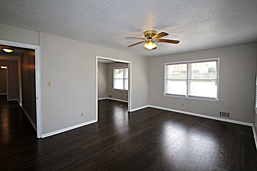 1738 Goshen Road Augusta, GA 30906 - Photo 13 of 24 Flex/bonus/computer room