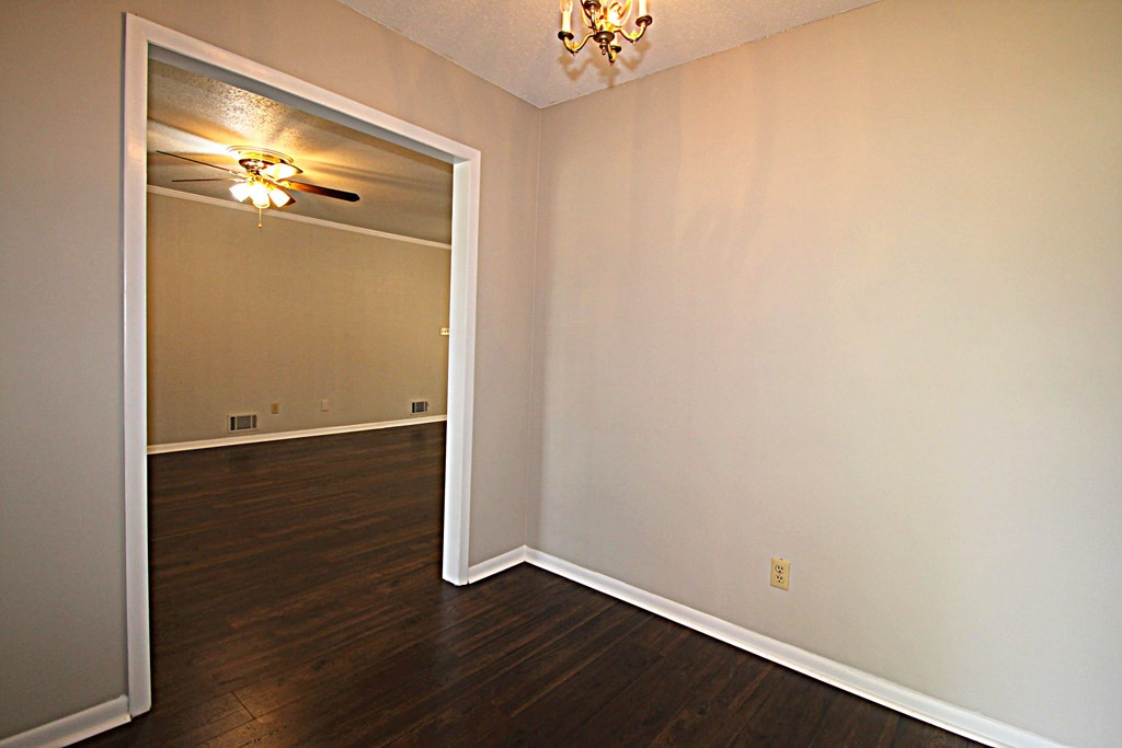 1738 Goshen Road Augusta, GA 30906 - Photo 2 of 24 Foyer