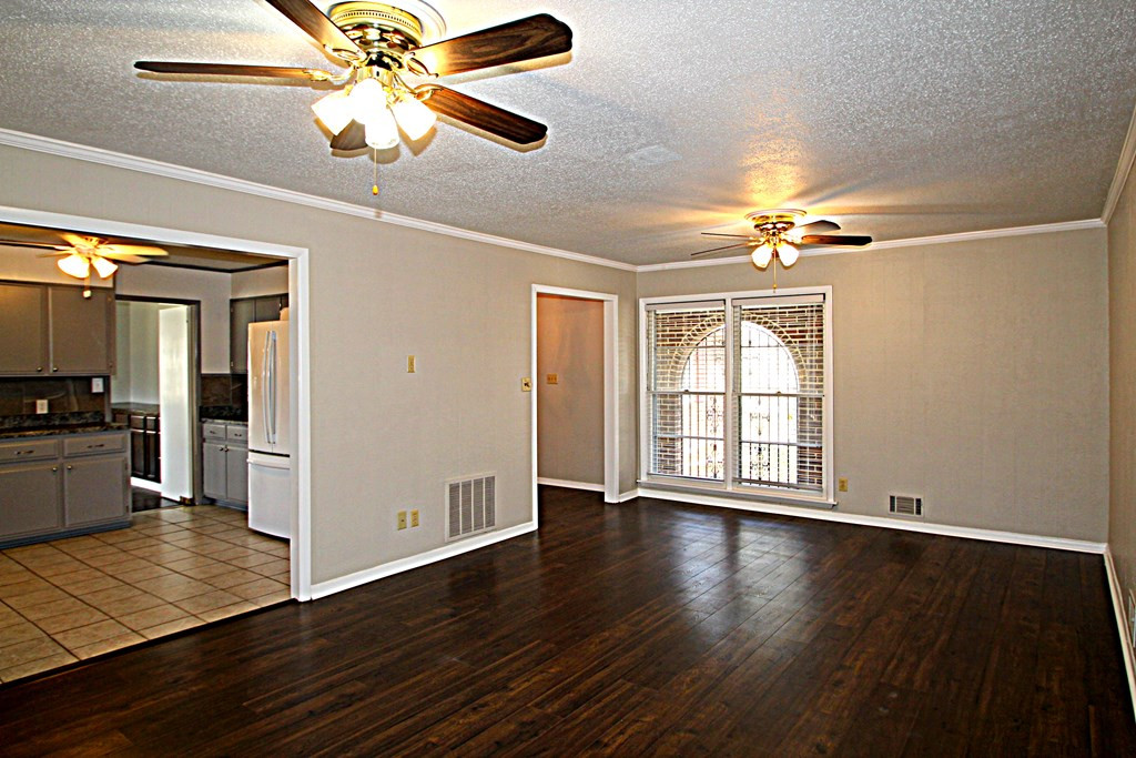 1738 Goshen Road Augusta, GA 30906 - Photo 4 of 24 Great room