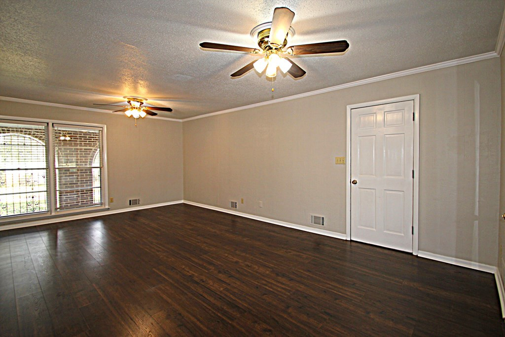 1738 Goshen Road Augusta, GA 30906 - Photo 5 of 24 Great room