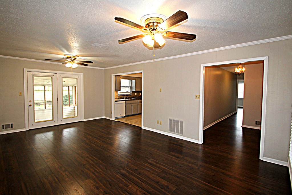 1738 Goshen Road Augusta, GA 30906 - Photo 6 of 24 Great room