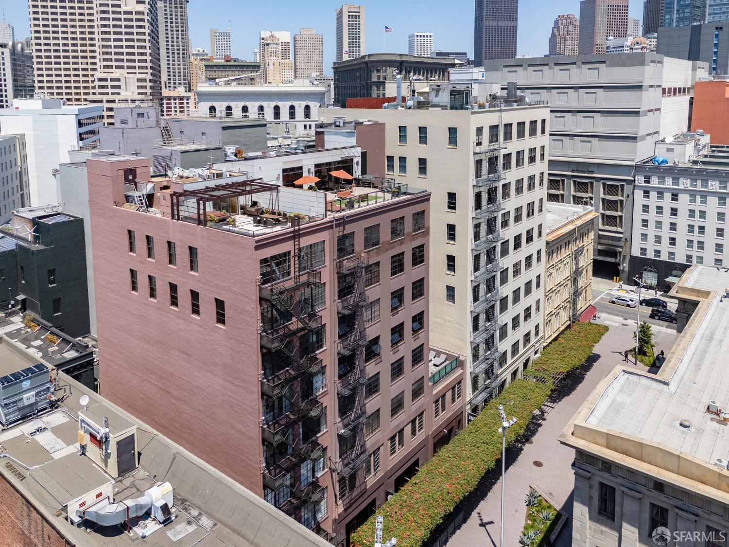 2 Mint Plaza, Unit 201 San Francisco, CA 94103 - Photo 3 of 40 a city view with tall buildings