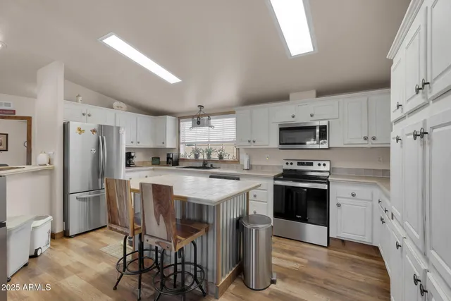 $648,000 | 1218 East Sentinel Rock Road, Phoenix, AZ 85086