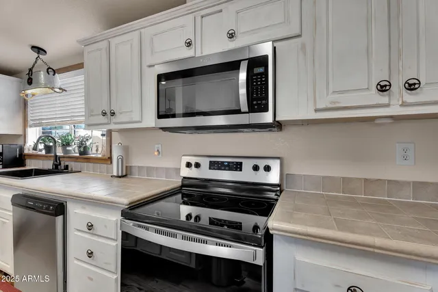 $648,000 | 1218 East Sentinel Rock Road, Phoenix, AZ 85086