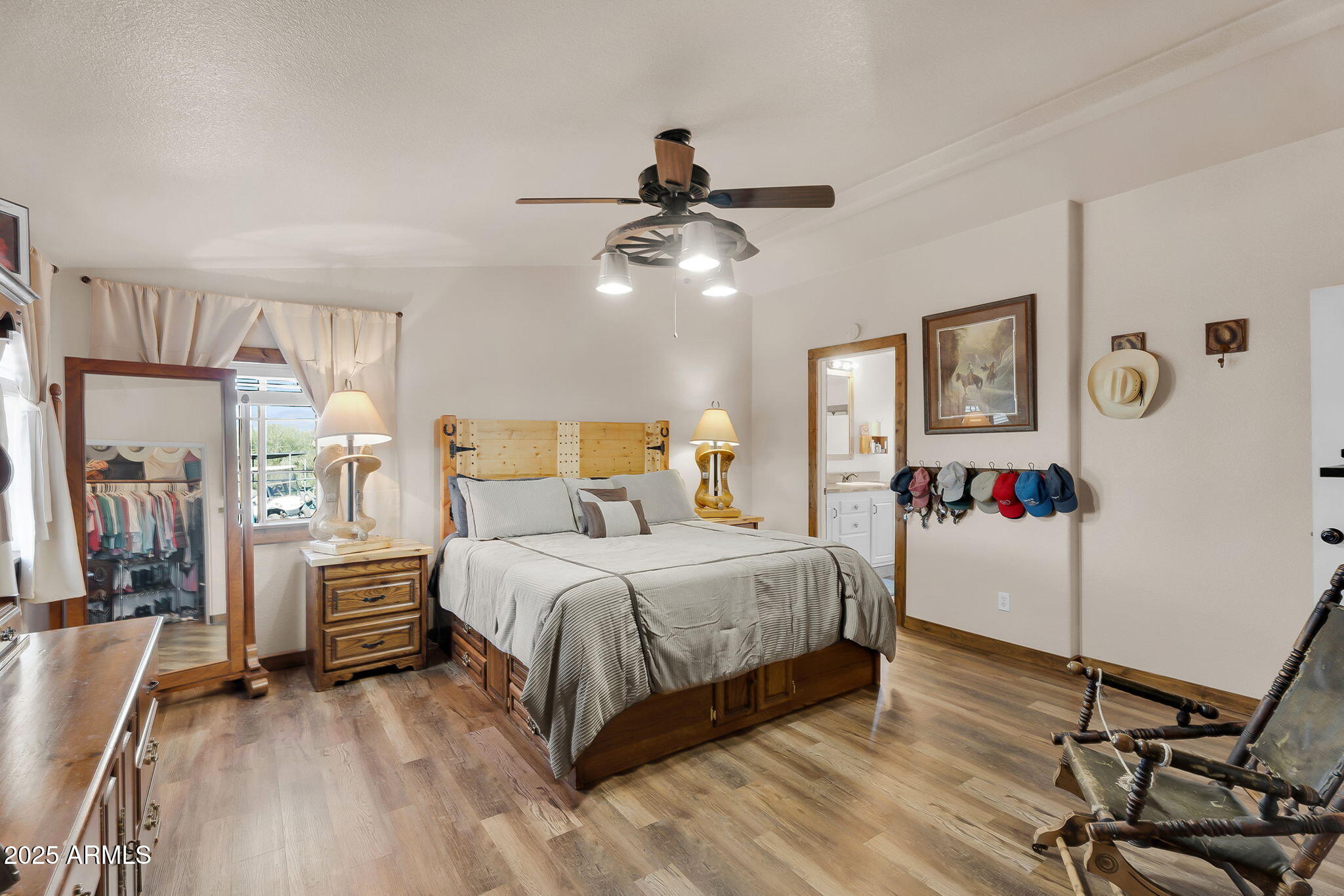 1218 East Sentinel Rock Road Phoenix, AZ 85086 - Photo 32 of 72 21-web-or-mls-Sentinel Rock -21