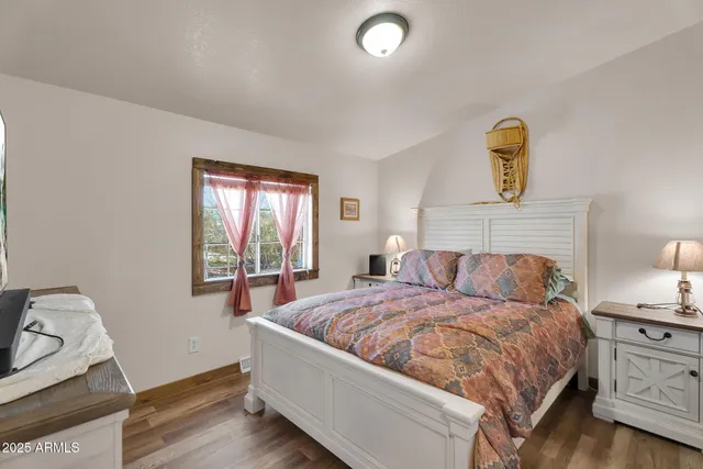 $648,000 | 1218 East Sentinel Rock Road, Phoenix, AZ 85086