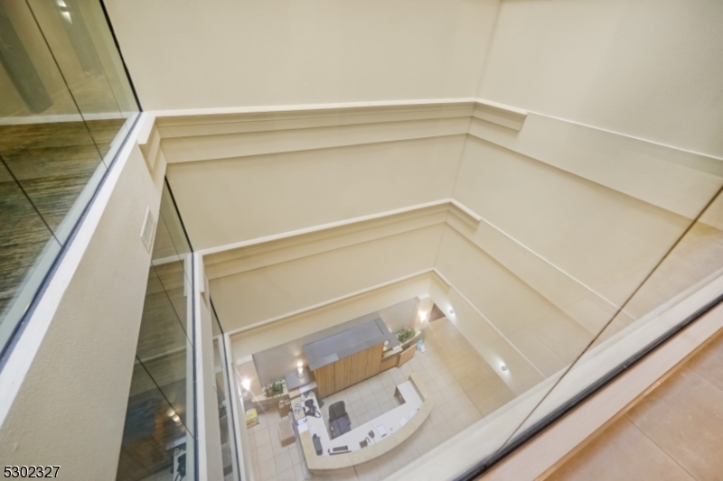 1055 River Road, Unit 814 Edgewater, NJ 07020 - Photo 18 of 33