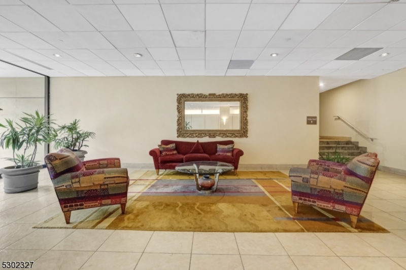 1055 River Road, Unit 814 Edgewater, NJ 07020 - Photo 27 of 33