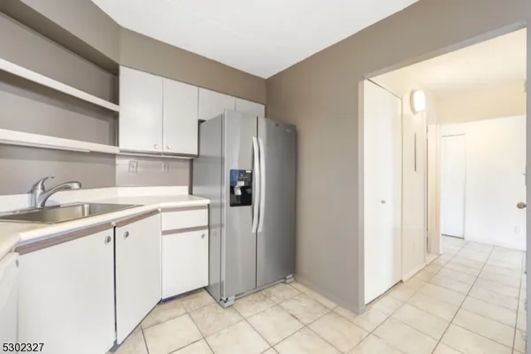 $2,800 | 1055 River Road, Unit 814, Edgewater, NJ 07020