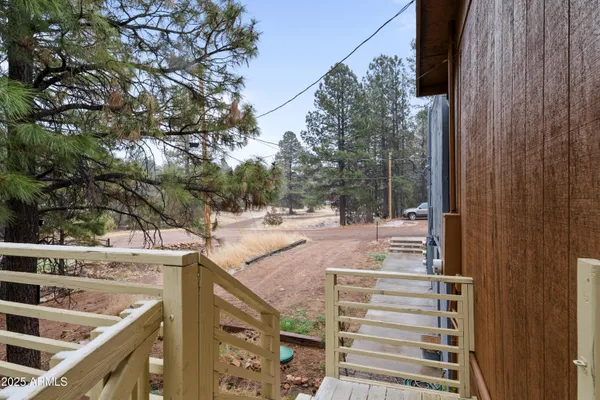 $293,000 | 1898 Highway 260, Overgaard, AZ 85933