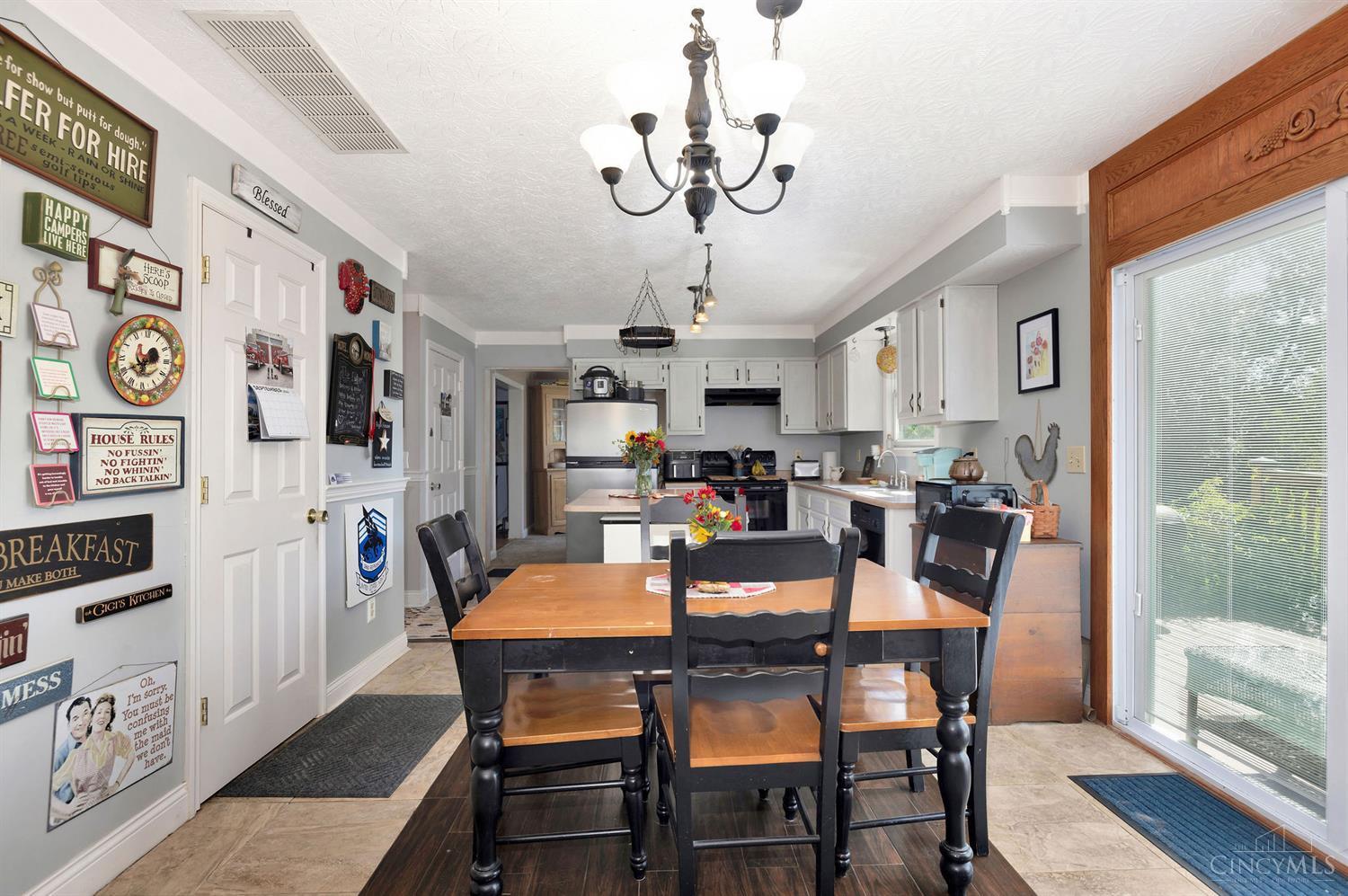 6185 Hendrickson Road Middletown, OH 45044 - Photo 6 of 61 Gallery Image 6