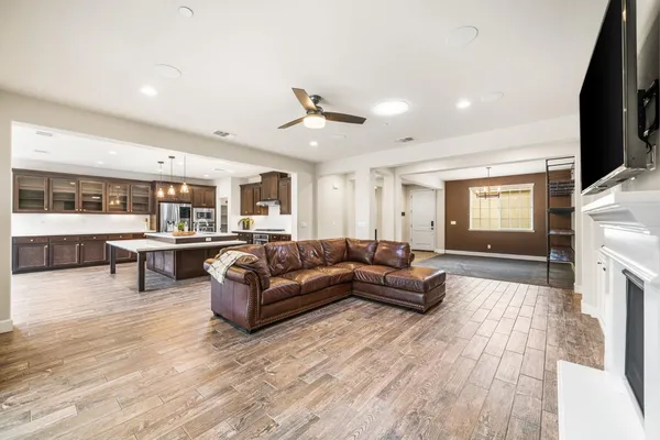 $1,000,000 | 552 North Miraloma Court, Mountain House, CA 95391