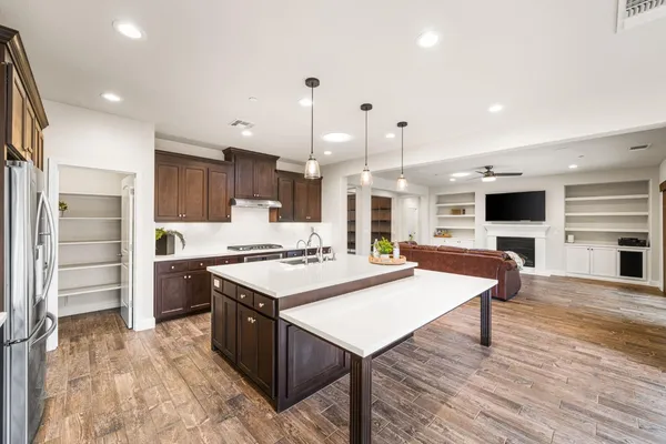 $1,000,000 | 552 North Miraloma Court, Mountain House, CA 95391