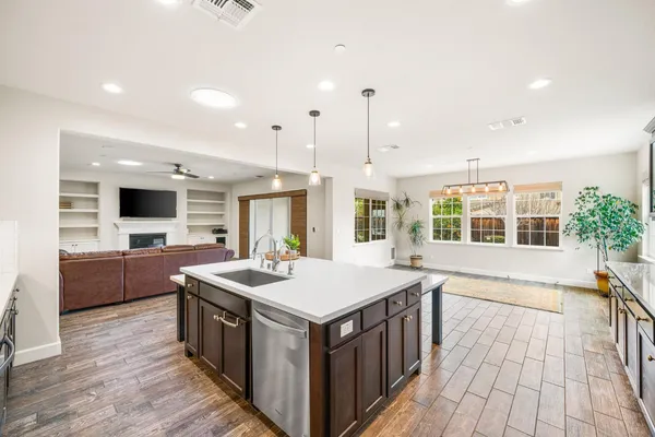 $1,000,000 | 552 North Miraloma Court, Mountain House, CA 95391