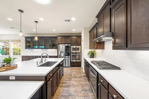 $1,000,000 | 552 North Miraloma Court, Mountain House, CA 95391