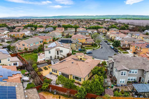 $1,000,000 | 552 North Miraloma Court, Mountain House, CA 95391