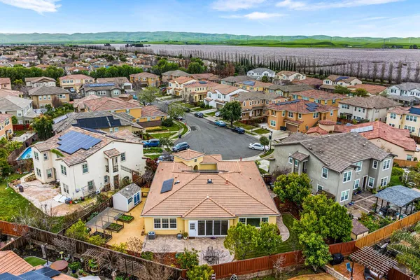 $1,000,000 | 552 North Miraloma Court, Mountain House, CA 95391