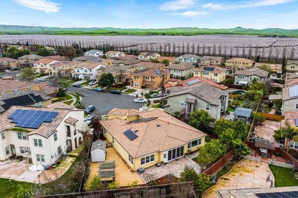 $1,000,000 | 552 North Miraloma Court, Mountain House, CA 95391