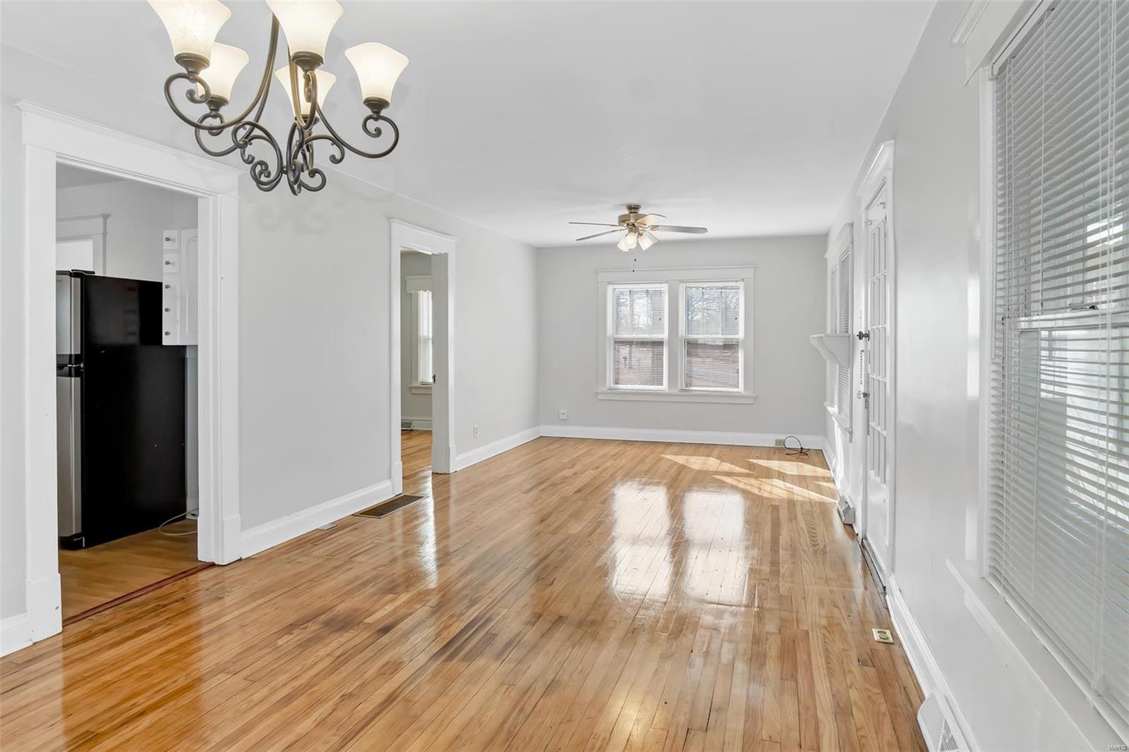 2152 North Warson Road St. Louis, MO 63114 - Photo 2 of 26 Gallery Image 2