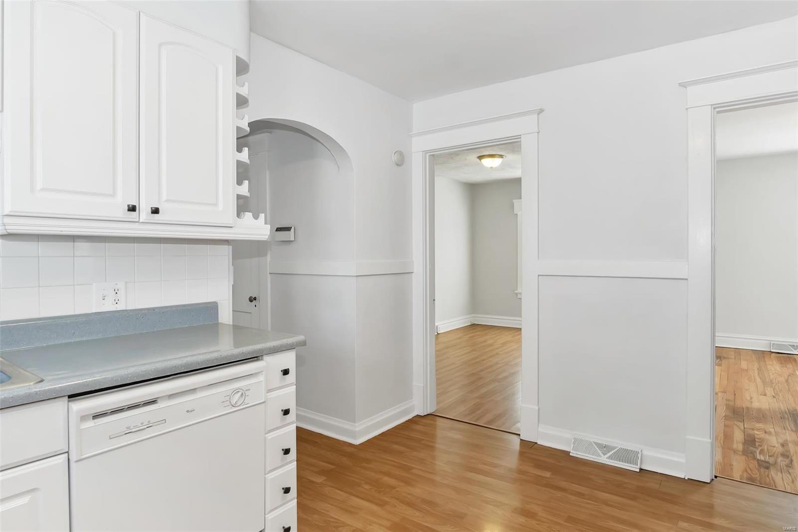 2152 North Warson Road St. Louis, MO 63114 - Photo 11 of 26 Gallery Image 11