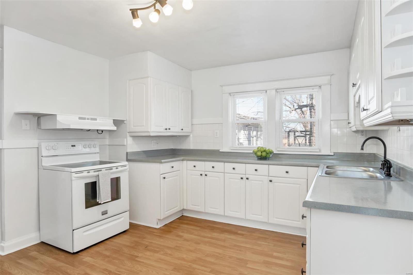 2152 North Warson Road St. Louis, MO 63114 - Photo 12 of 26 Gallery Image 12