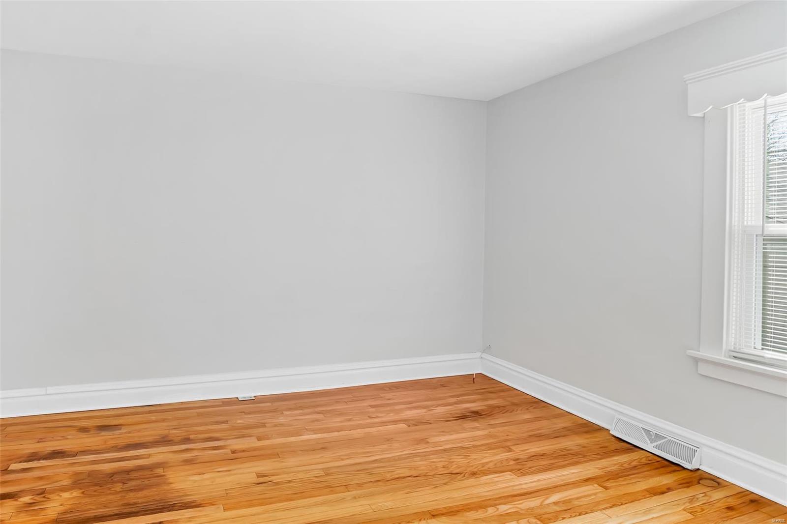 2152 North Warson Road St. Louis, MO 63114 - Photo 6 of 26 Gallery Image 6