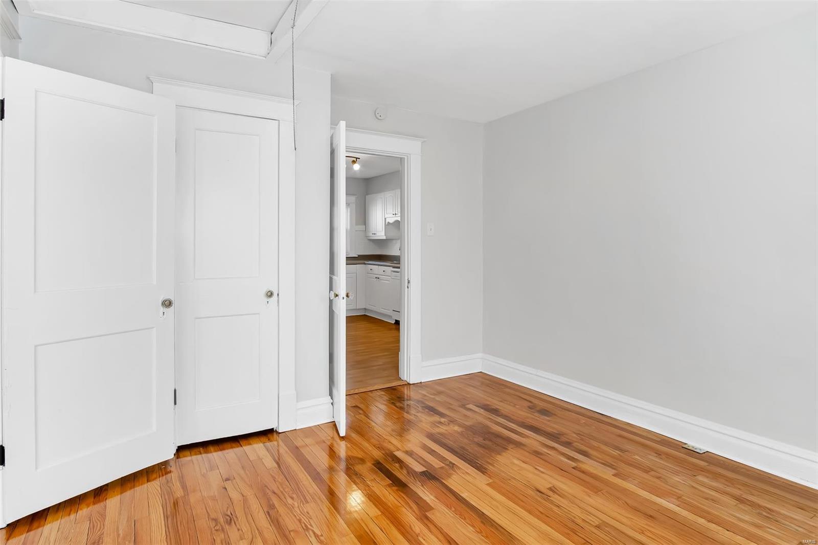 2152 North Warson Road St. Louis, MO 63114 - Photo 8 of 26 Gallery Image 8