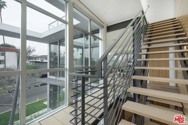 $10,900 | 11962 Gorham Avenue, Unit 2, Los Angeles, CA 90049