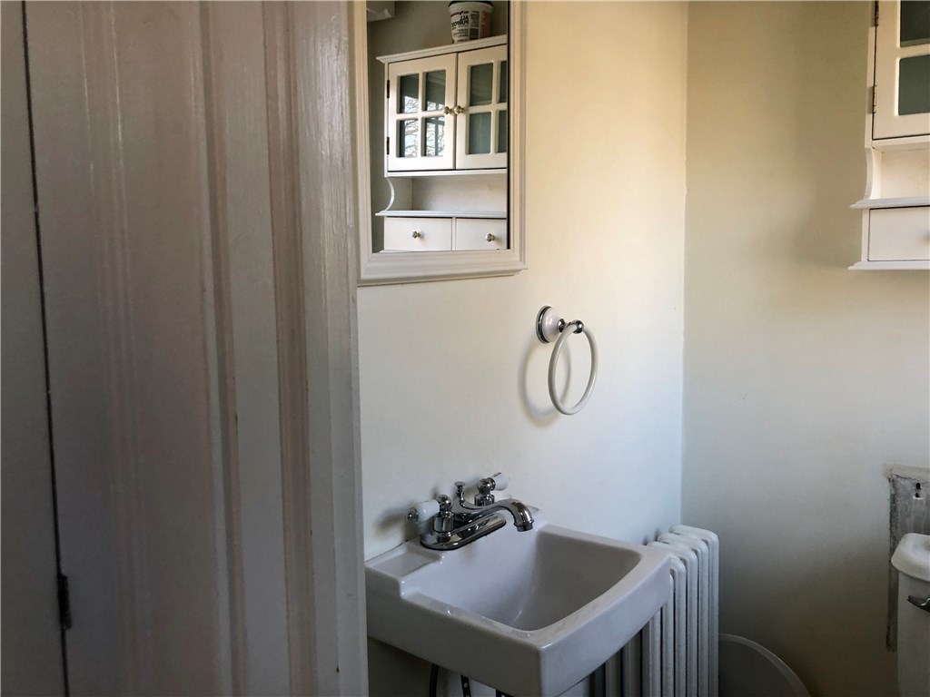 60 Oak Street Westerly, RI 02891 - Photo 12 of 26 Gallery Image 12